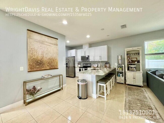 Building Photo - 8424 N Packwood Ave