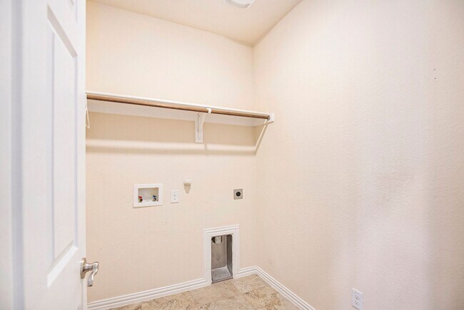 Building Photo - Discover your dream rental in Fort Worth, TX!
