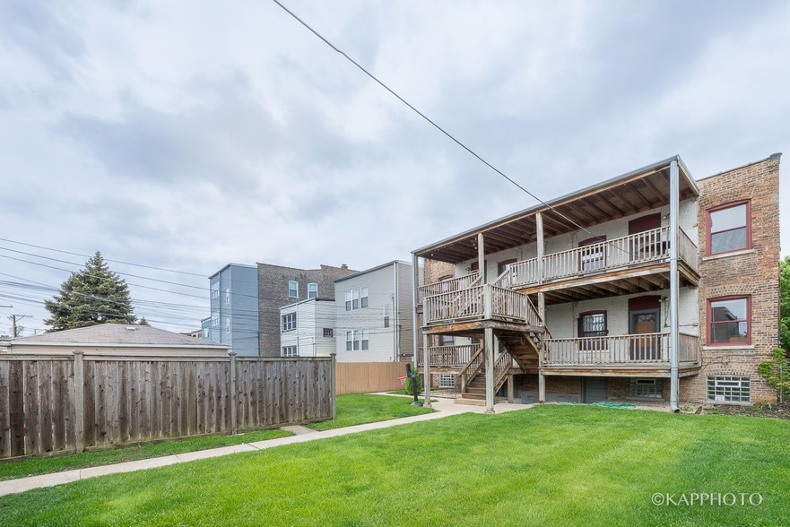 Building Photo - 2651 N Mozart St
