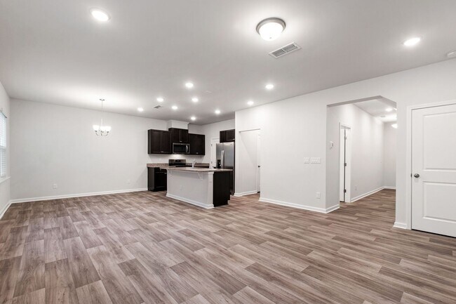 Building Photo - Modern 3-Bedroom Townhome in Solana, Durham!