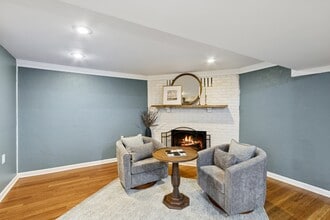 Building Photo - 10106 W 91st St