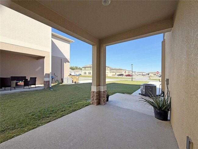 Building Photo - 1719 Walnut Crk Dr