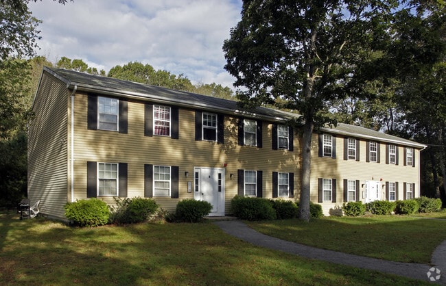 Primary Photo - Yawgoo Valley Apartments