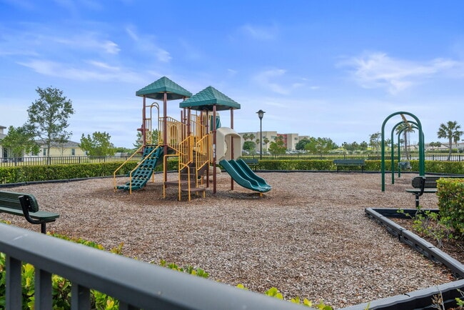 Building Photo - 7294 NW Farnsworth Cir