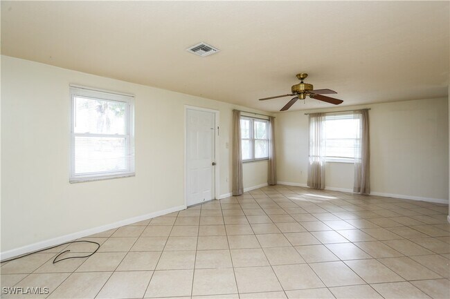Building Photo - 5761 Lancewood Way