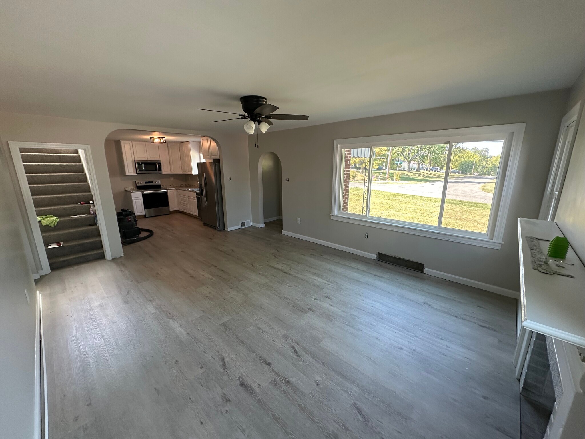 Building Photo - 617 Westridge Dr