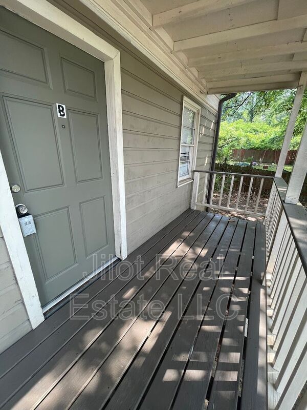 Building Photo - 3825 Church St