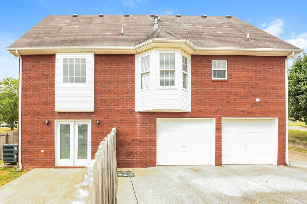 Building Photo - 410 Williamsport Dr