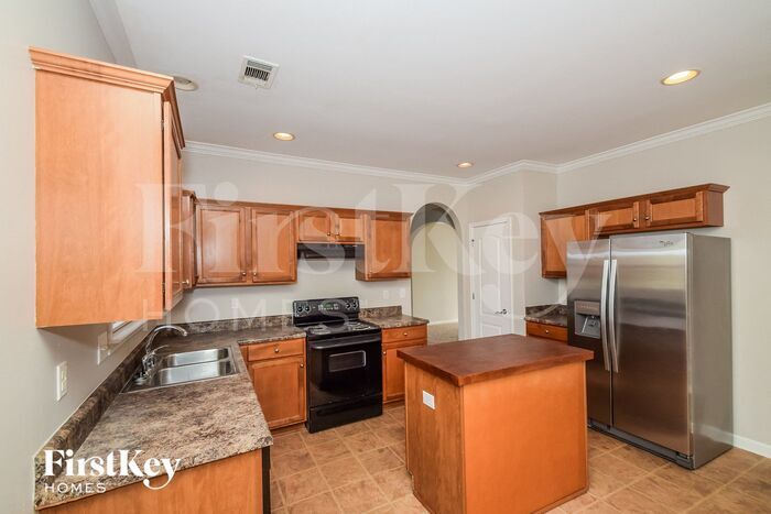 Building Photo - 8043 Mary Alice Way