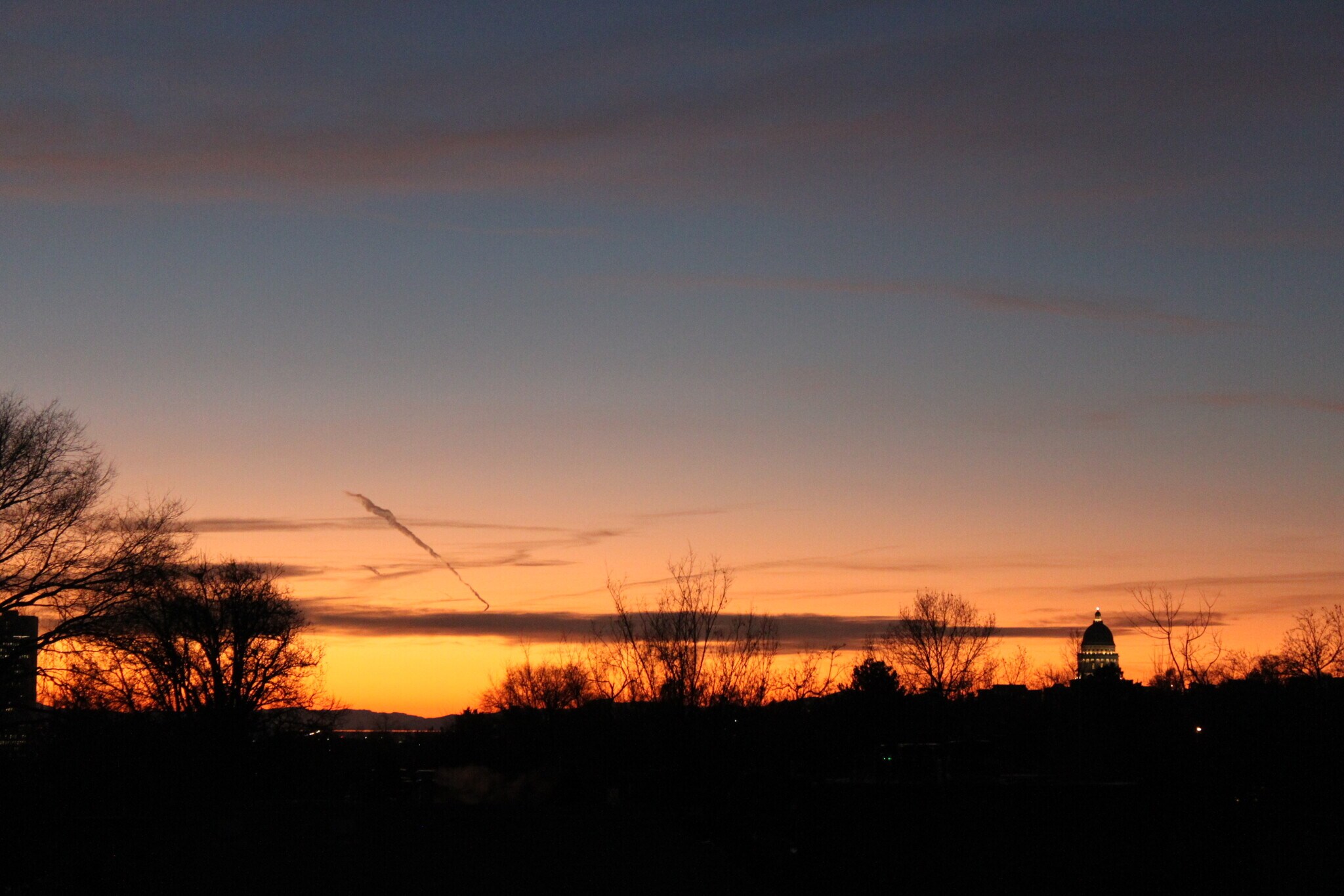 amazing sunset / capitol views from the living room - 851 E 3rd Ave