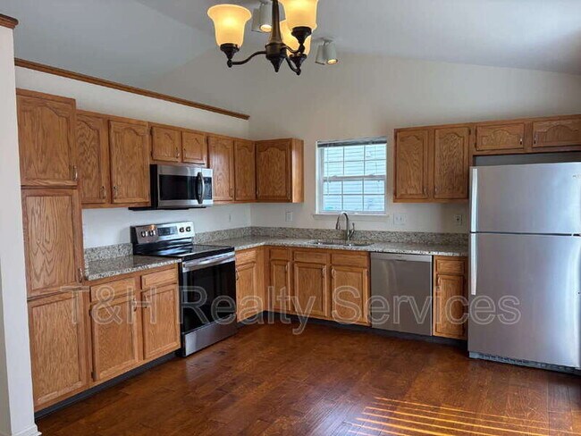 Building Photo - 4209 Manasota Ct