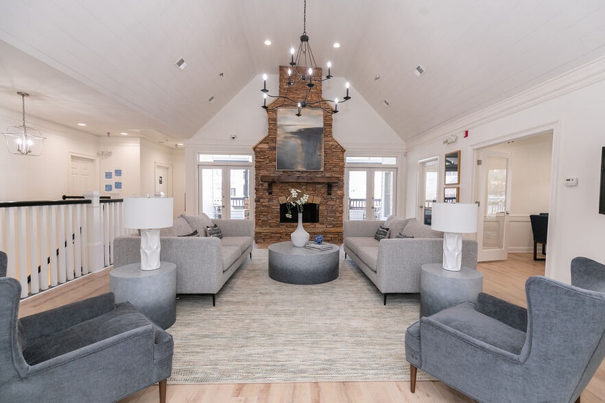 Highland Square 1400 Briarcliff Rd NE Atlanta GA 30306 Apartment Finder