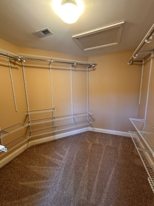 Building Photo - Elegant 4BR Home with Soaring Ceilings in The Reserve at Glenmary