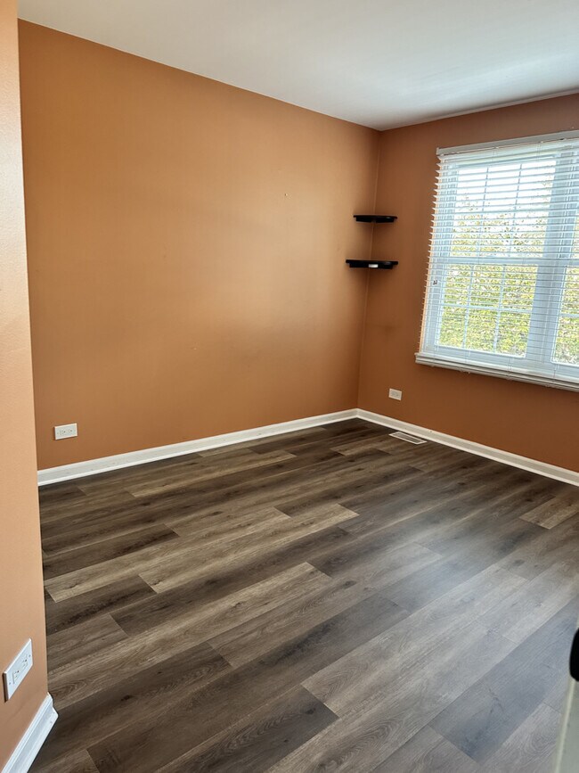 Building Photo - 1213 Pennsbury Ln