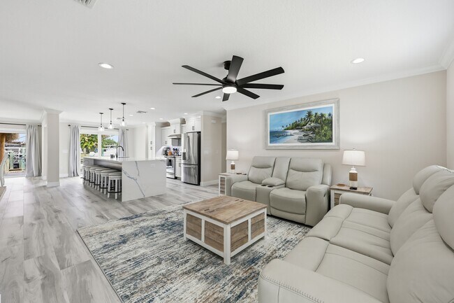 Building Photo - 1479 SW Seahawk Way