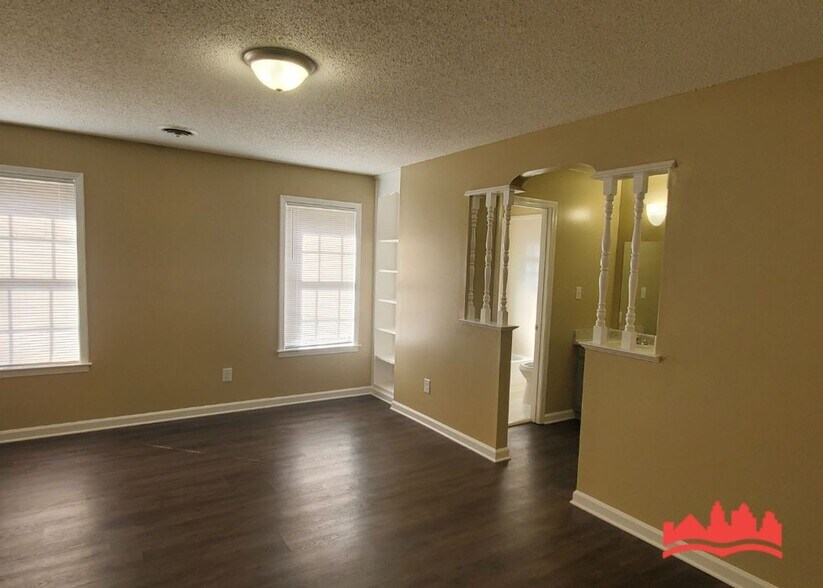 Building Photo - 4005 Niagara Cove