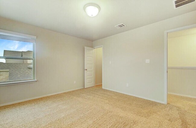 Building Photo - 3453 Pauling Loop