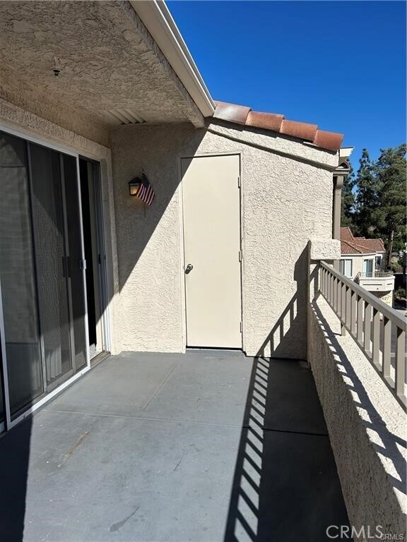 Building Photo - 1030 Vista Del Cerro Dr