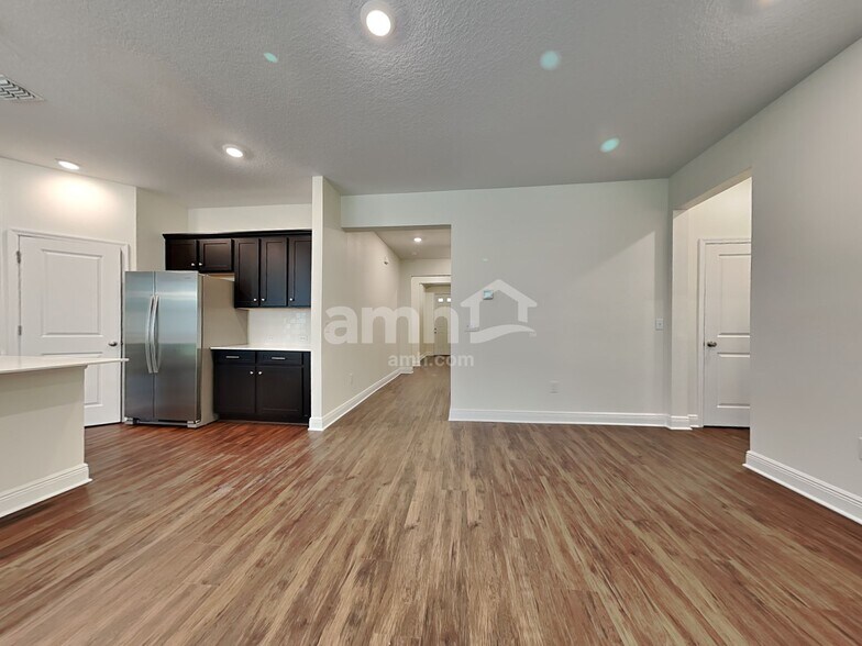 Building Photo - 6363 Emerald Hls Wy