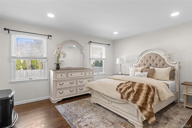 Building Photo - 52 Summit Dr