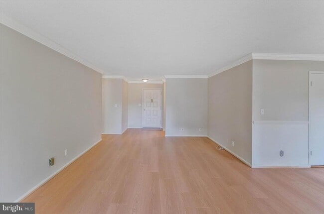 Building Photo - 8360 Greensboro Dr