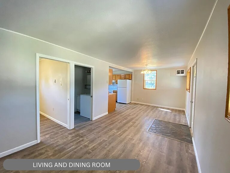 Building Photo - 10711 S Sprague St