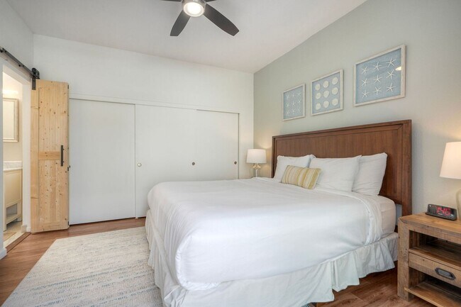 Building Photo - Furnished 2 bedroom in Carlsbad-Close to Beach