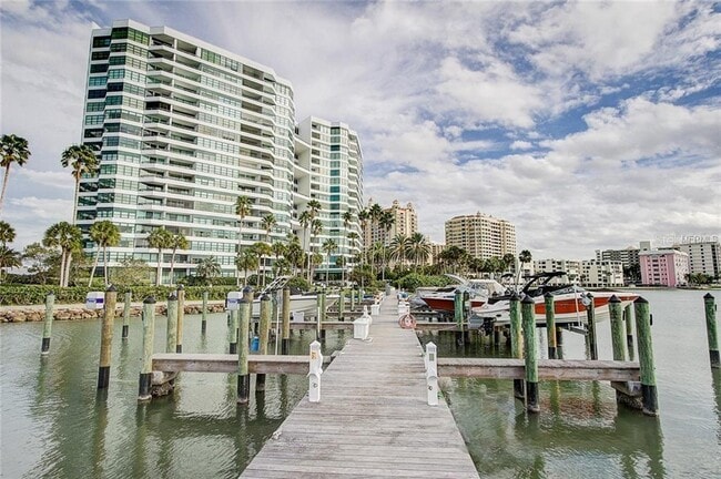 Building Photo - 988 Blvd of the Arts