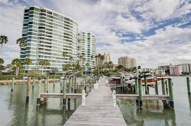 Building Photo - 988 Boulevard of the Arts