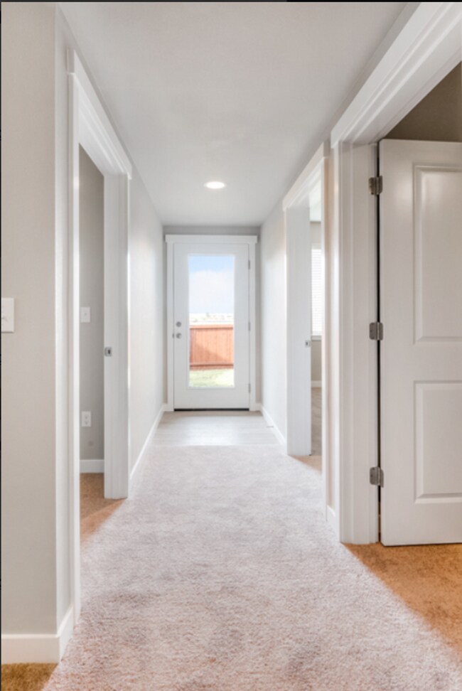 Building Photo - Newly Built 4bd 2.5ba in LSSD