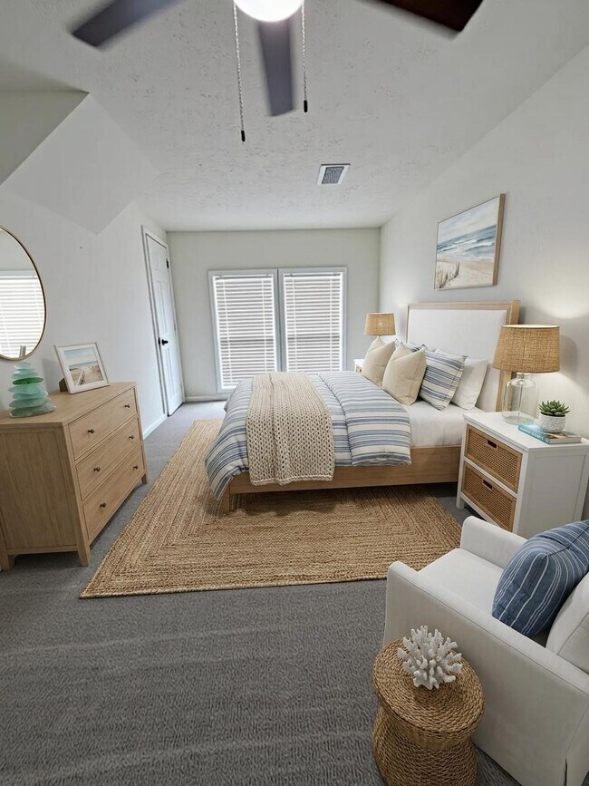 Building Photo - 1112 3rd St