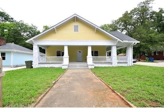 Primary Photo - 1035 Moreland Ave.