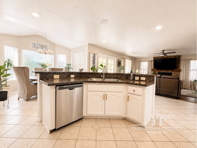 Building Photo - “Stunning 4-Bedroom, 3-Bathroom Solar Home in Rancho Sereno”