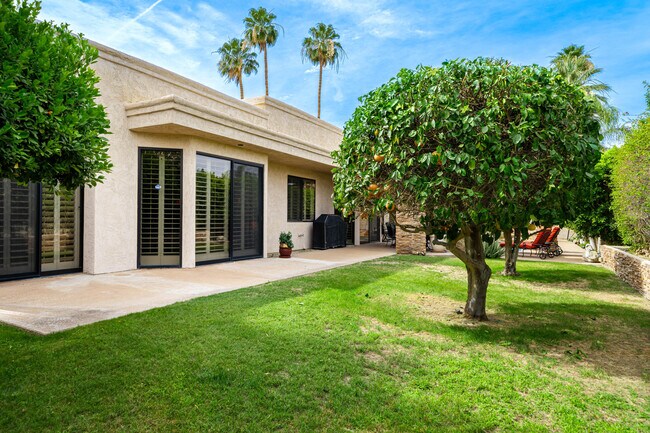 Building Photo - 45640 Rancho Palmeras Dr