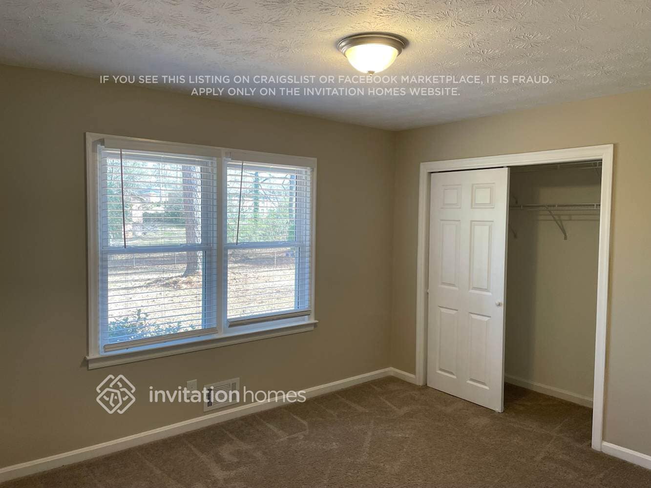 Building Photo - 921 Walnut Cir SW