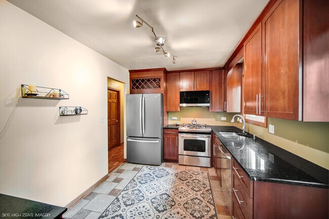 Building Photo - 2905 Edgewood Pkwy