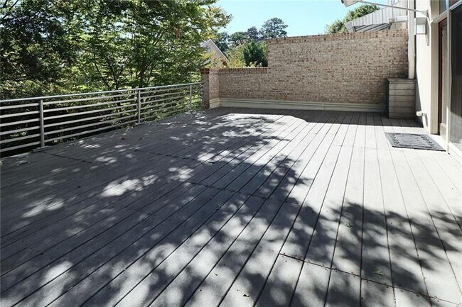 Building Photo - 1255 Apple Valley Rd NE