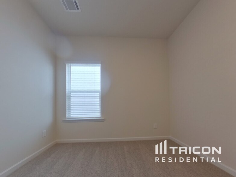 Building Photo - 441 Prescott Wy