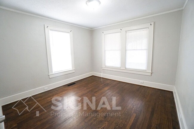 Building Photo - 7801 6th Ave S