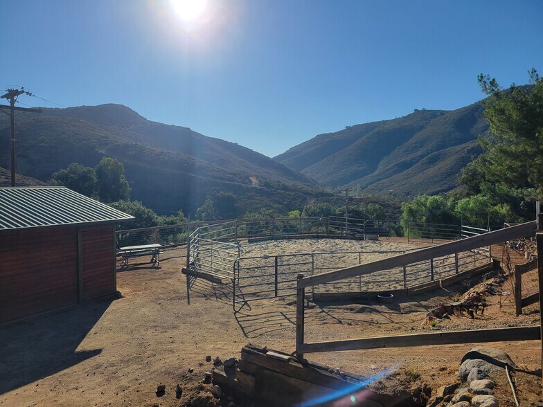 Primary Photo - 2029 Willow Glen Rd