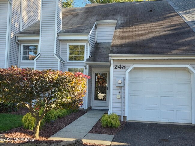 Primary Photo - 248 Daffodil Dr
