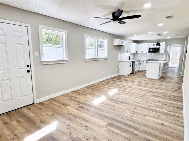 Building Photo - 4955 Odessa Ave