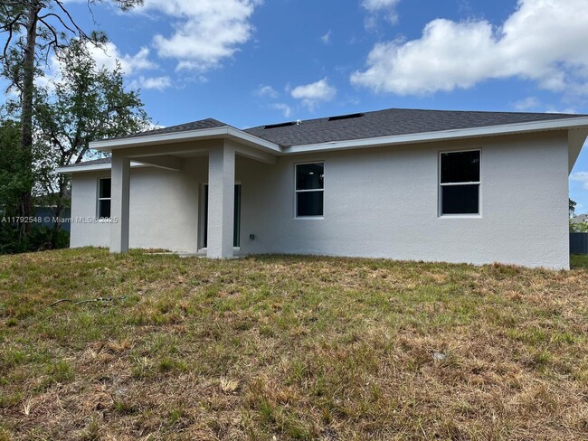 Building Photo - 514 Glade Ct