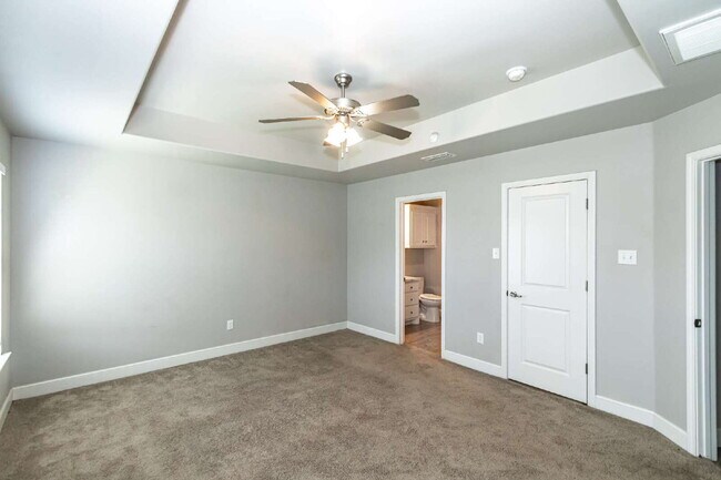 Building Photo - Cute Duplex in South Lubbock
