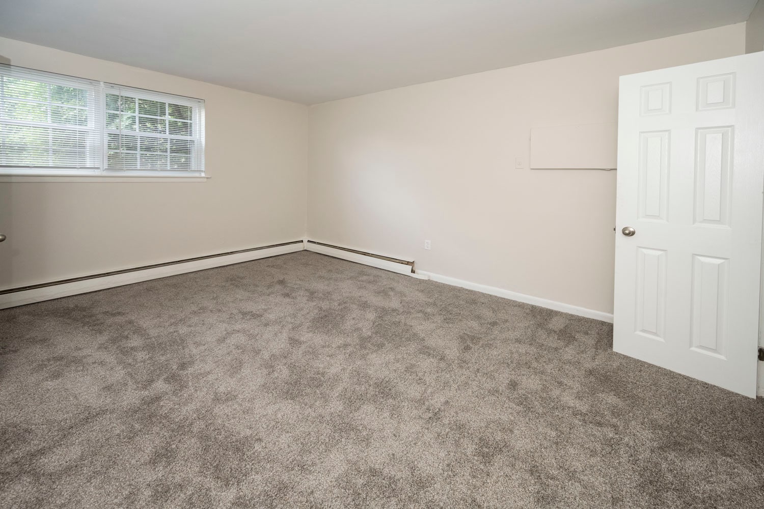 Building Photo - Rosewood Apartments