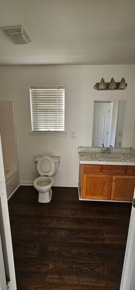 Building Photo - 5109 Marie Cir