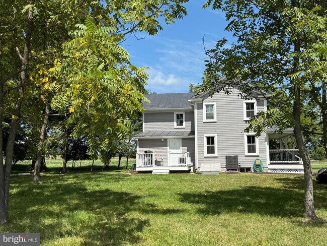 Building Photo - 15543 Edgegrove Rd