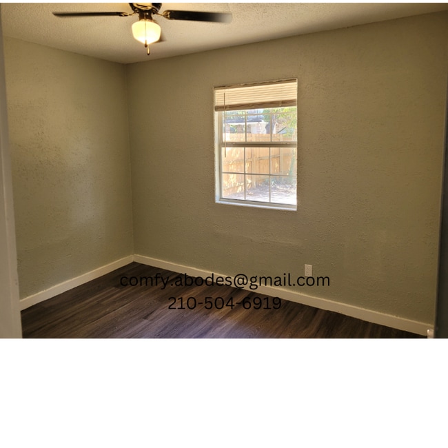 Building Photo - 5478 Justo Ln
