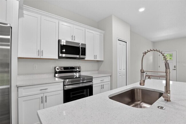 Building Photo - 7938 N Maltese Dr