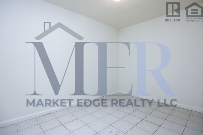 Building Photo - 3Bed/1.5Bath House at 35th/McDowell! $1199...